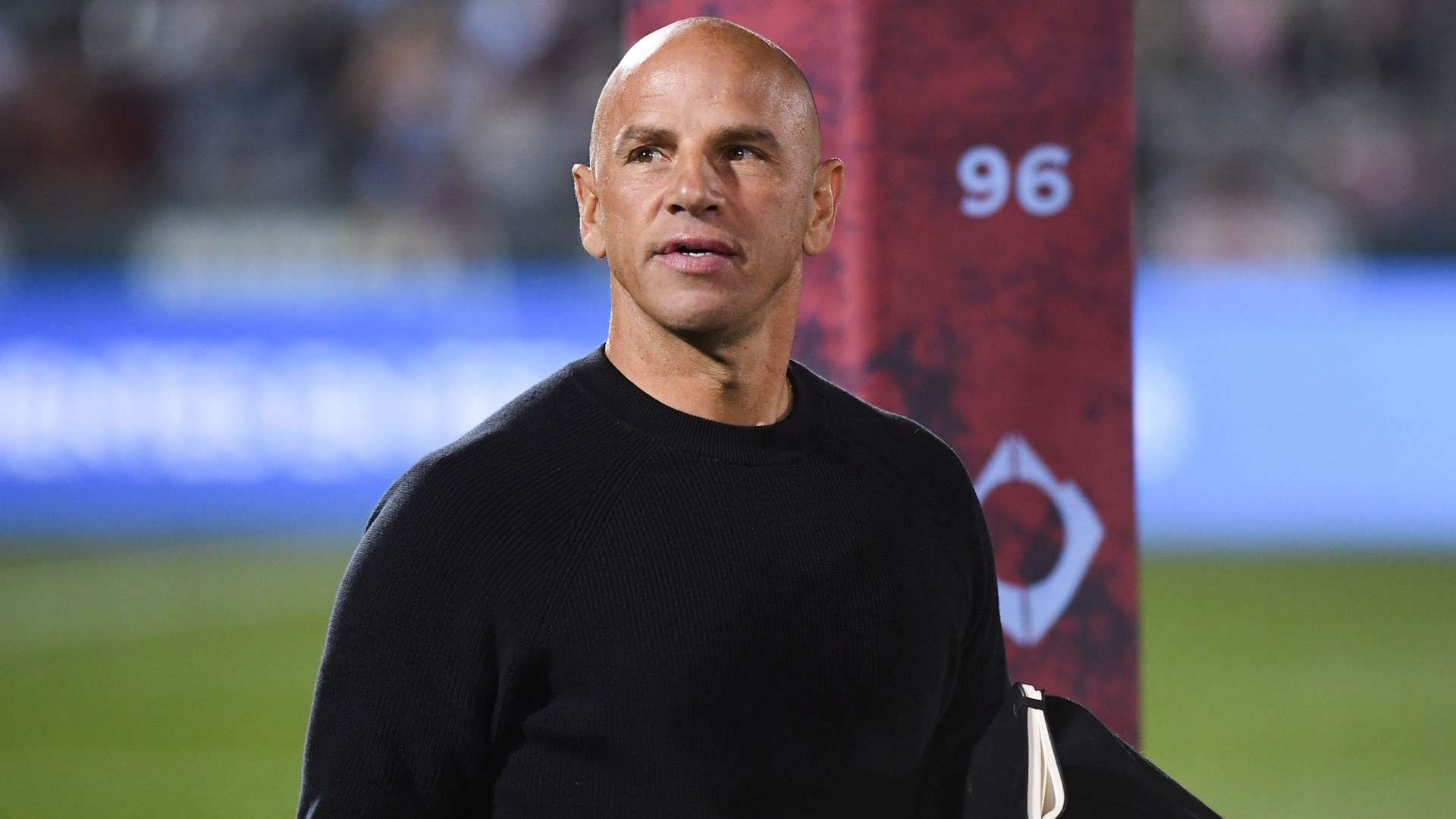 调防守反击 调防守反击